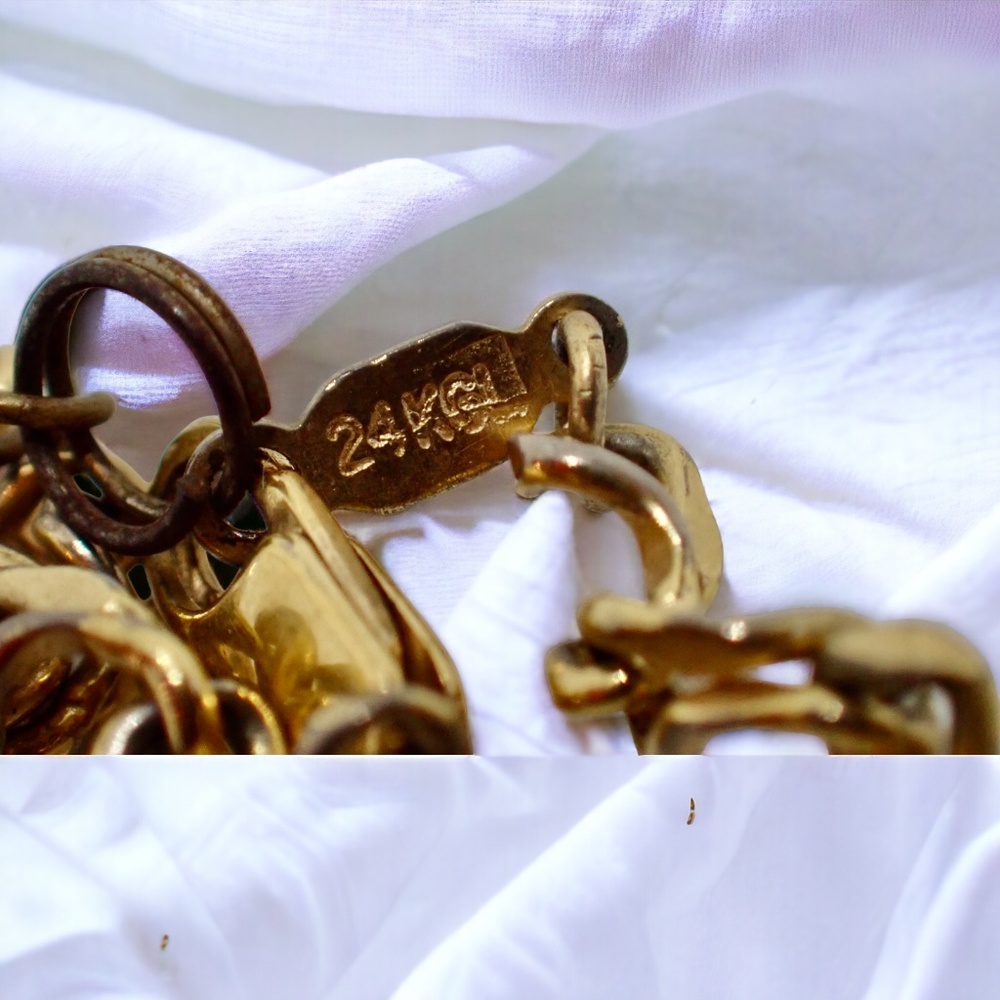 24K GFL Chain Link Bracelet Dainty Vintage Links with Glass Heart Charm 7" Long - Picture 8 of 16